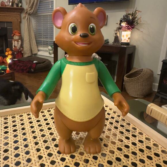 Just Play Disney Jr Goldie and Bear 7.5" Poseable Plastic Figure Figurine Toy - Picture 2 of 9